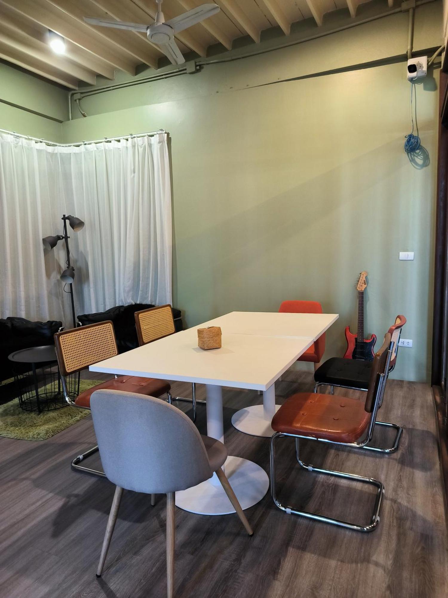 Whereder Poshtel Udon Thani Exterior foto
